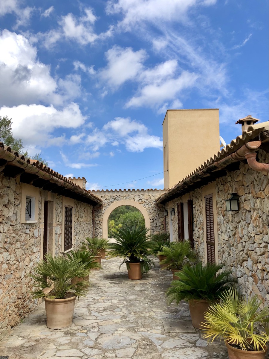 placeholder image sq